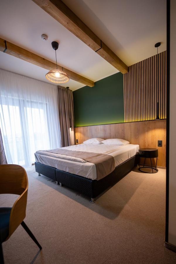 Stokker Hotel Nagyvárad Kültér fotó