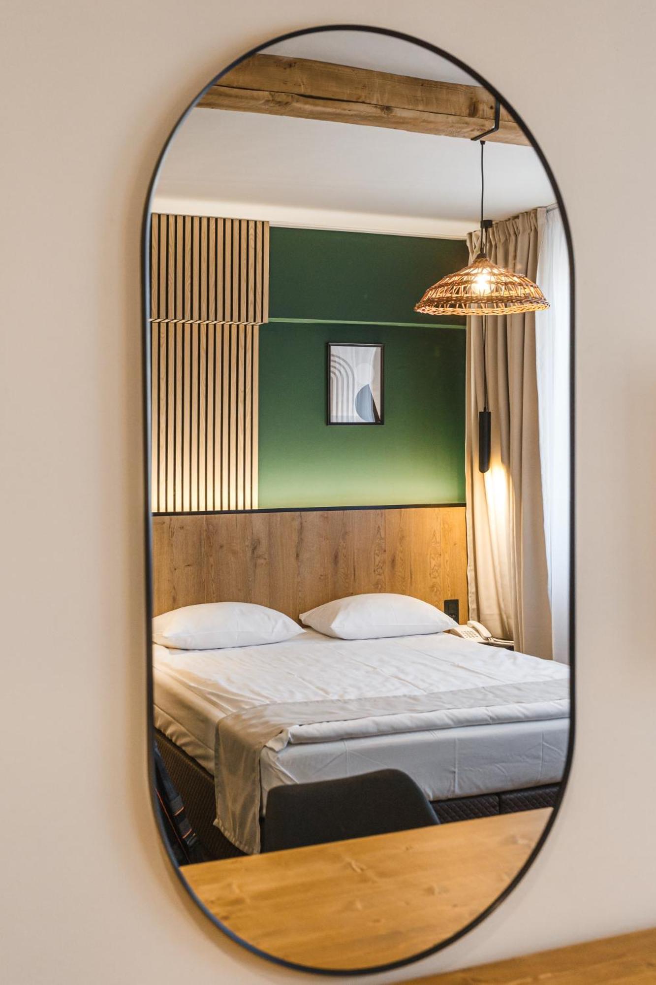 Stokker Hotel Nagyvárad Kültér fotó