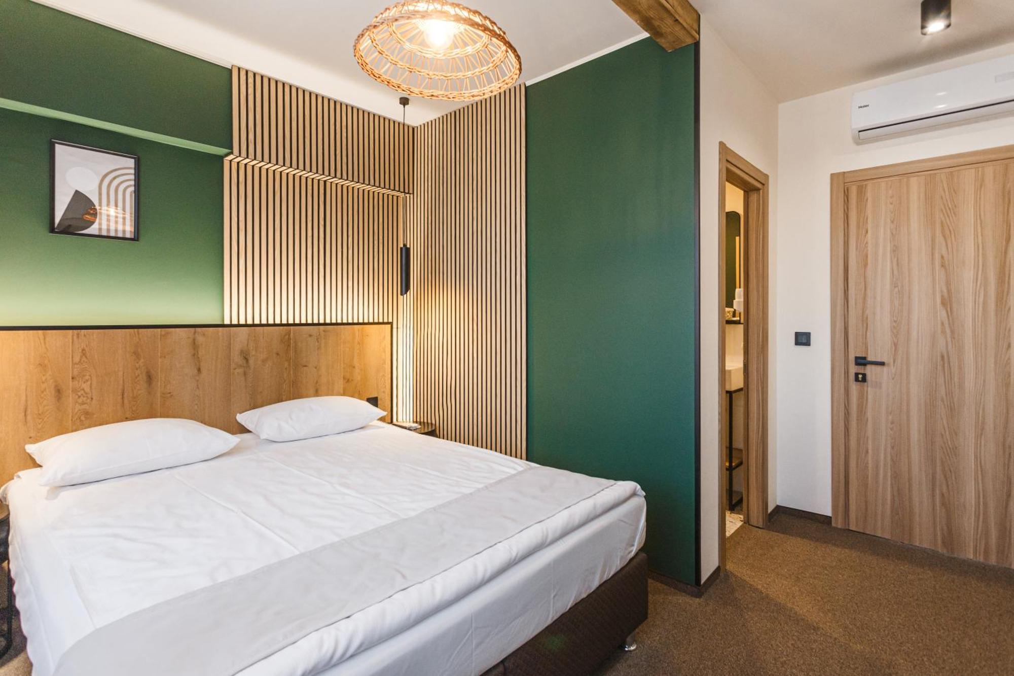 Stokker Hotel Nagyvárad Kültér fotó