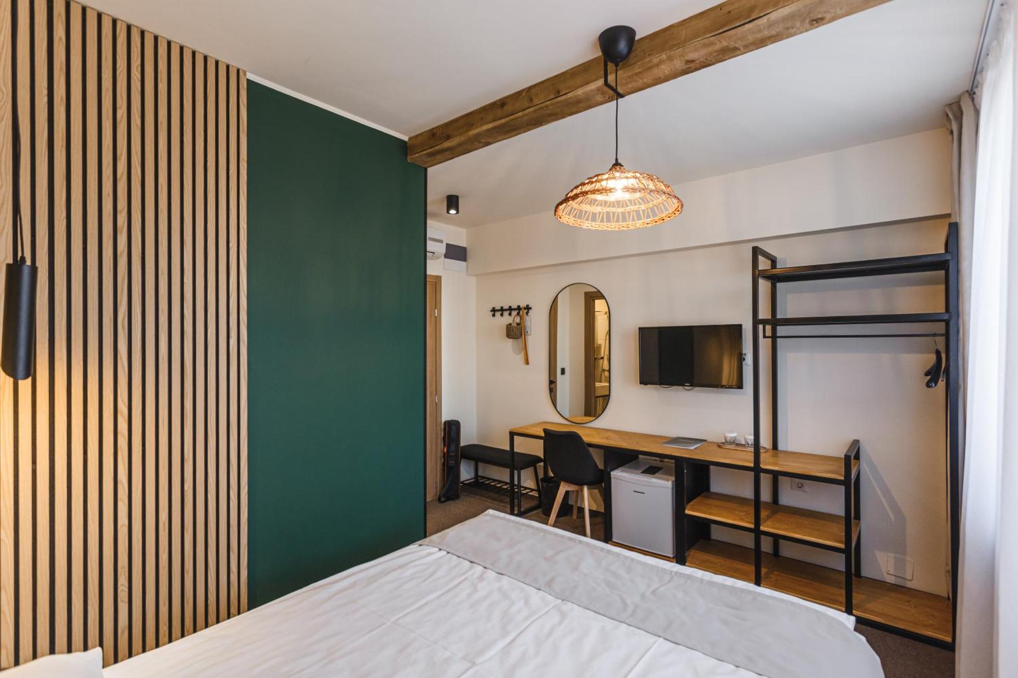 Stokker Hotel Nagyvárad Kültér fotó