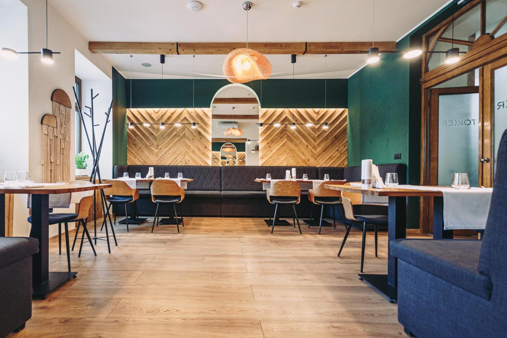Stokker Hotel Nagyvárad Kültér fotó