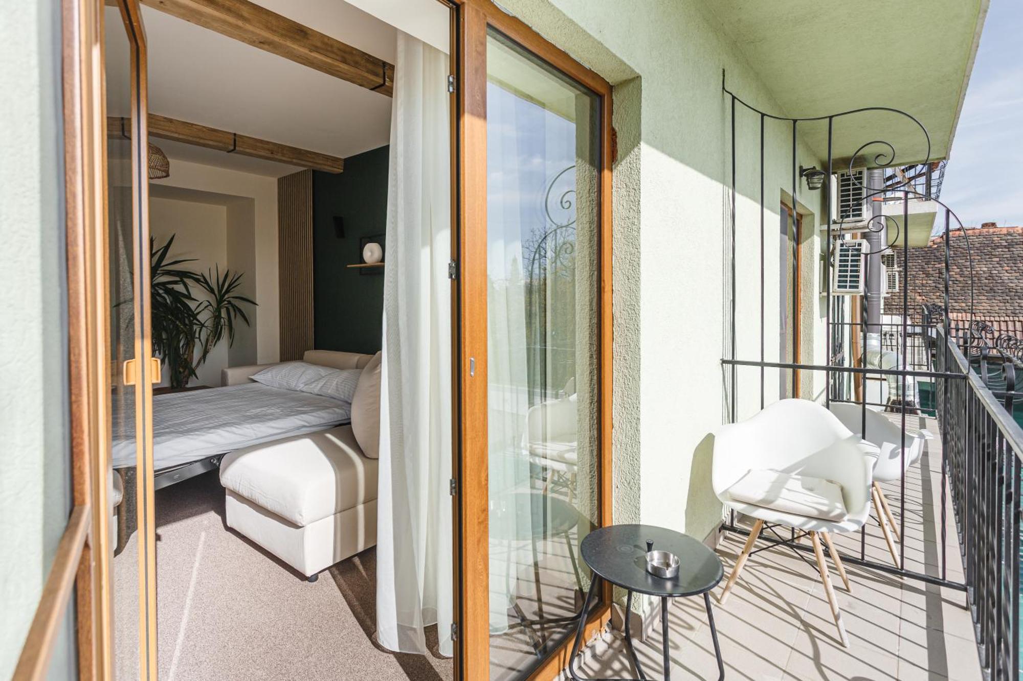Stokker Hotel Nagyvárad Kültér fotó